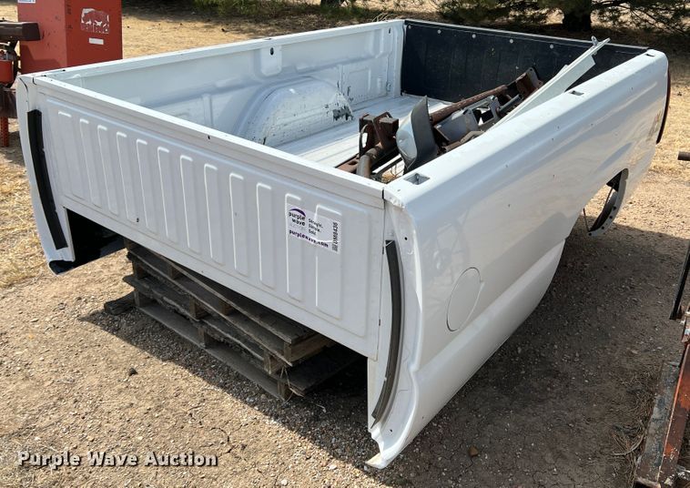 image for item DM8436 2006 GMC pickup truck bed