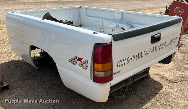 image for item DM8436 2006 GMC pickup truck bed