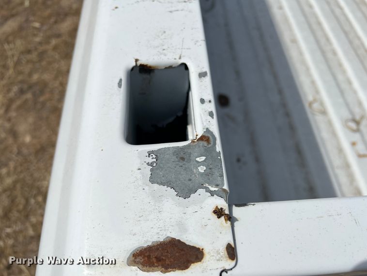 image for item DM8436 2006 GMC pickup truck bed