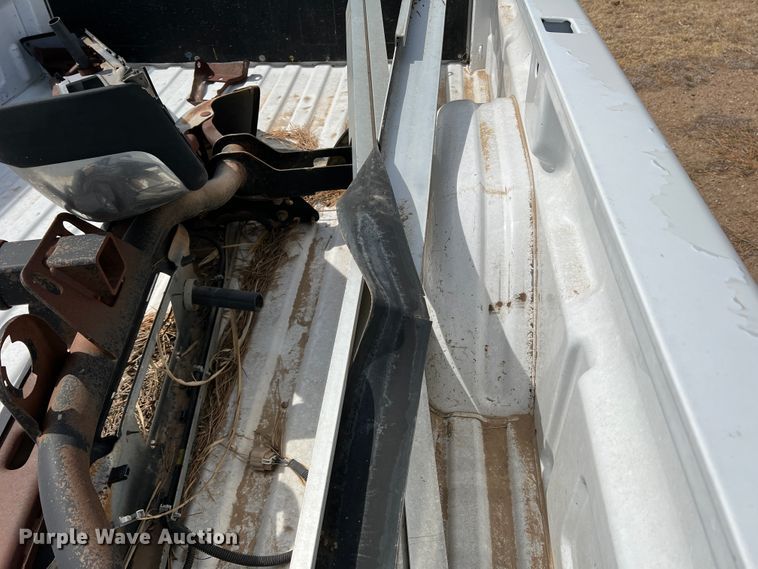 image for item DM8436 2006 GMC pickup truck bed