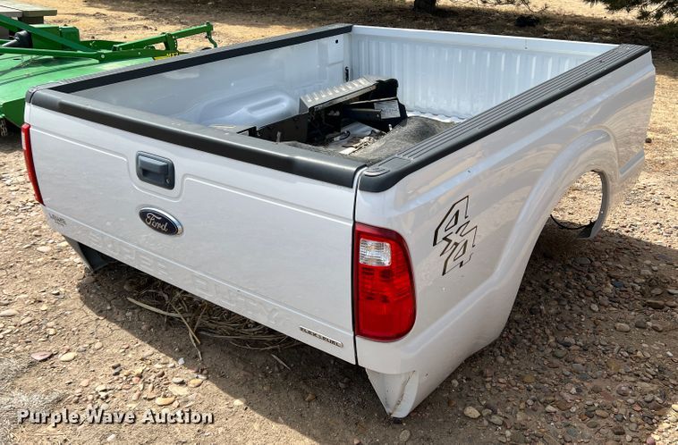 image for item DM8438 2016 Ford 7' L pickup truck bed