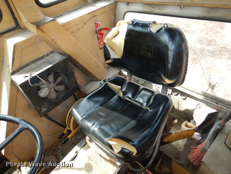 image for item DN7283 Ford 545A  tractor