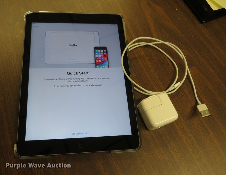 image for item DN7931 (25) Apple Ipad Air Gen I tablets