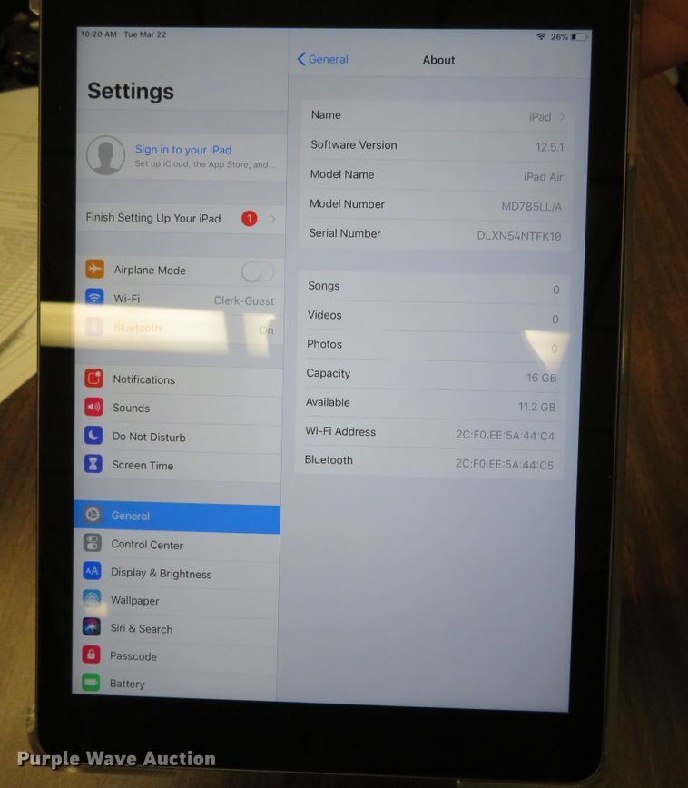 image for item DN7931 (25) Apple Ipad Air Gen I tablets