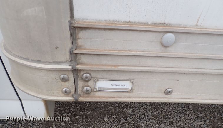 image for item DP4531 2004 GMC Savana  box truck