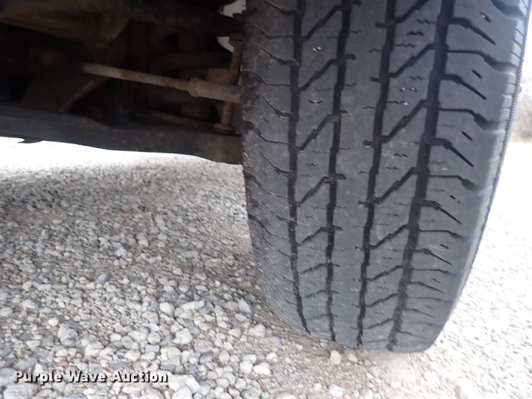 image for item DP4531 2004 GMC Savana  box truck