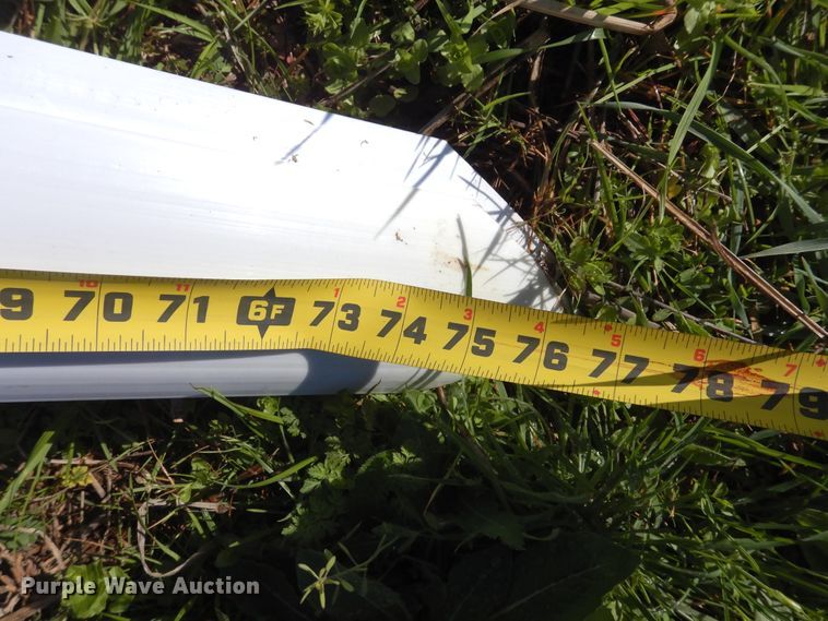 image for item EY9807 Approximately 1,250 Pexco FG578 White Pl reflectors