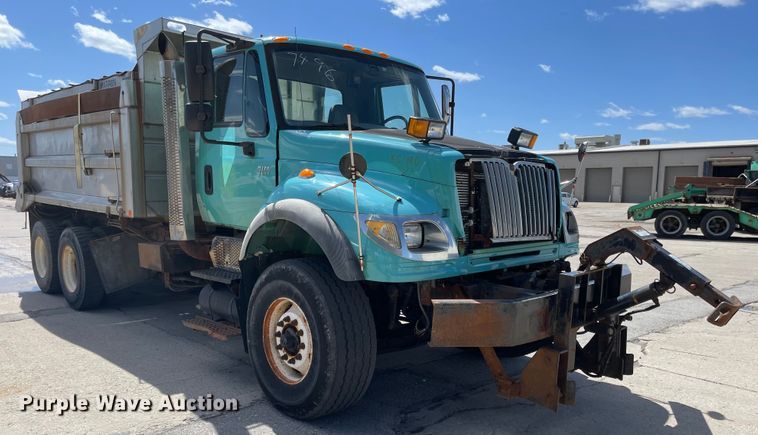 image for item FV9448 2007 International 7600  dump truck