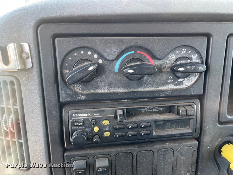 image for item FV9448 2007 International 7600  dump truck