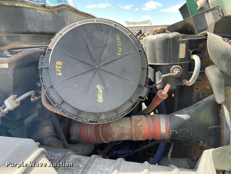 image for item FV9448 2007 International 7600  dump truck