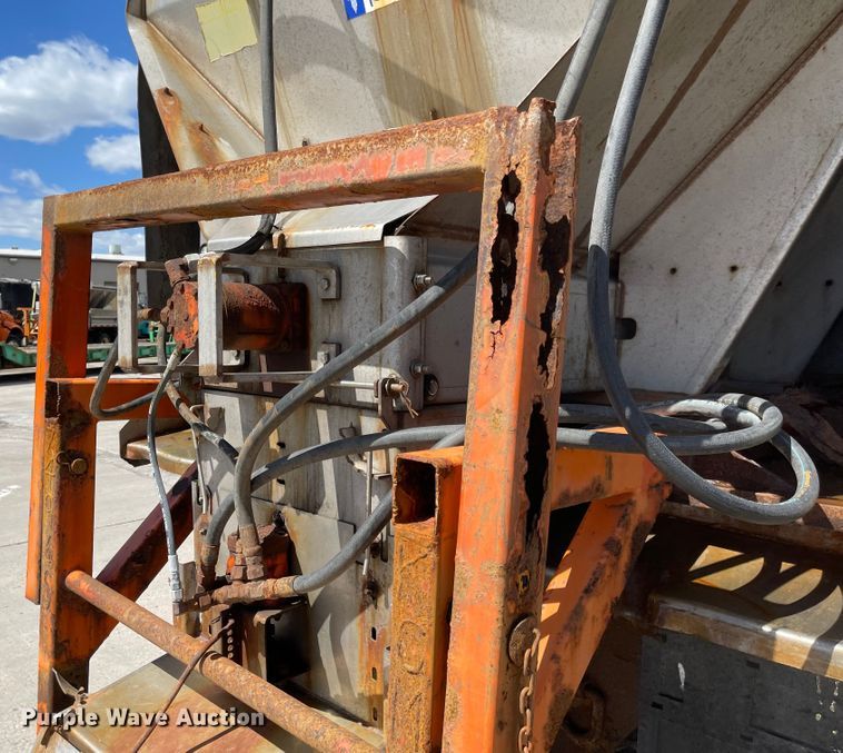 image for item FV9448 2007 International 7600  dump truck