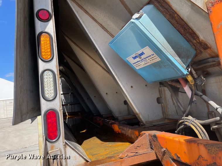 image for item FV9448 2007 International 7600  dump truck