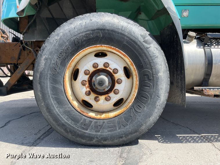 image for item FV9448 2007 International 7600  dump truck