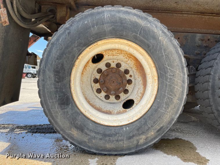 image for item FV9448 2007 International 7600  dump truck