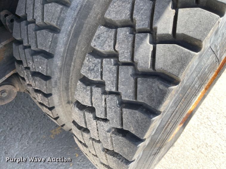 image for item FV9448 2007 International 7600  dump truck