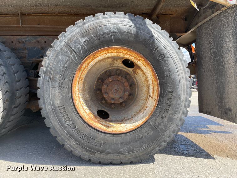 image for item FV9448 2007 International 7600  dump truck