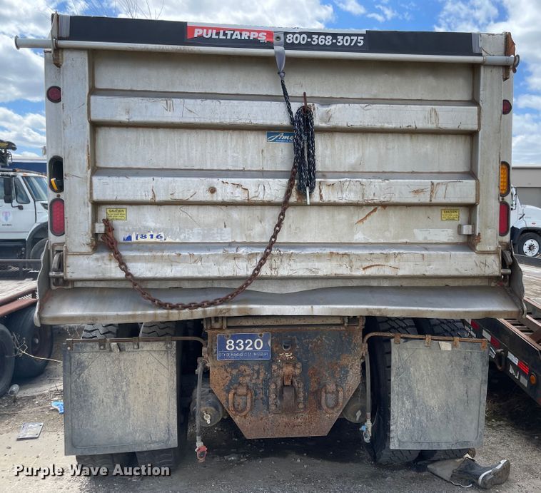 image for item FV9453 2005 International 7600  dump truck