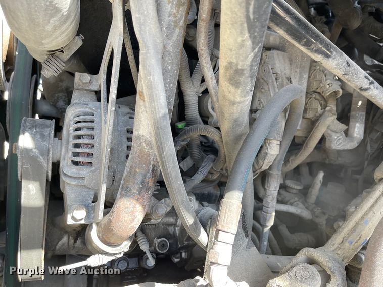 image for item FV9456 2010 International 7600  crane truck