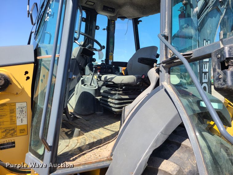 image for item FV9461 2011 John Deere 410J  backhoe