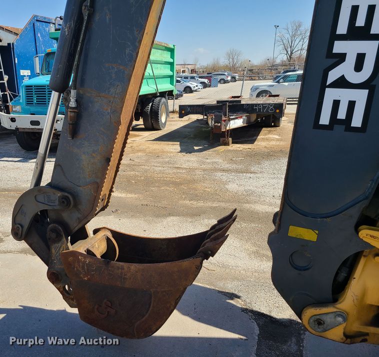 image for item FV9461 2011 John Deere 410J  backhoe