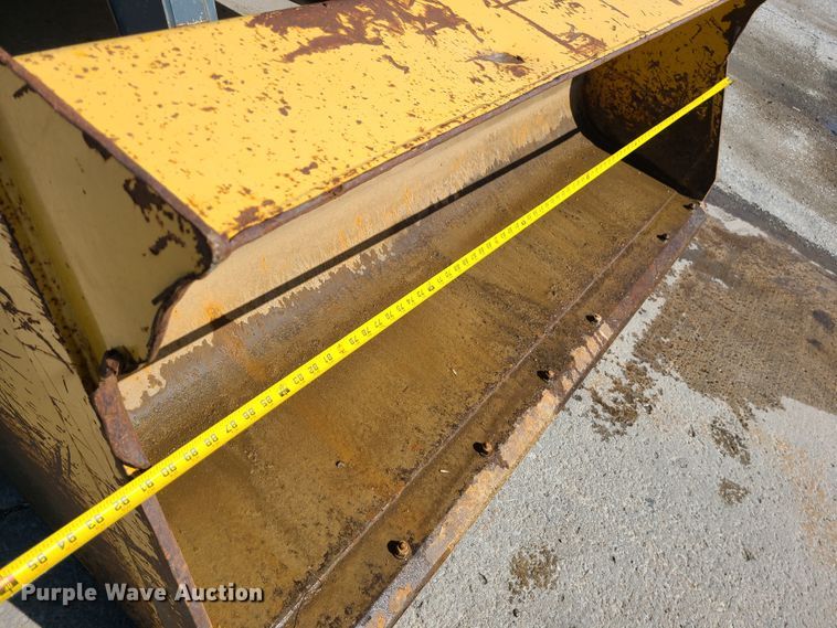 image for item FV9461 2011 John Deere 410J  backhoe