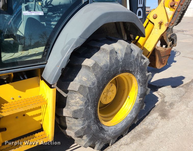 image for item FV9461 2011 John Deere 410J  backhoe