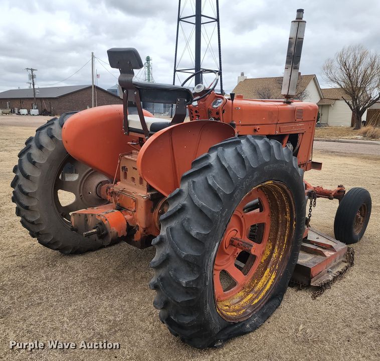 image for item GL9035 1970 International Farmall F 544  tractor