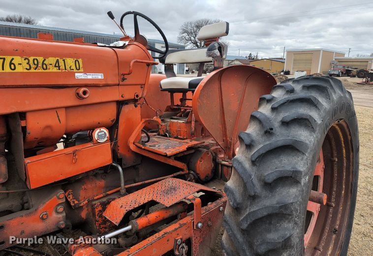image for item GL9035 1970 International Farmall F 544  tractor