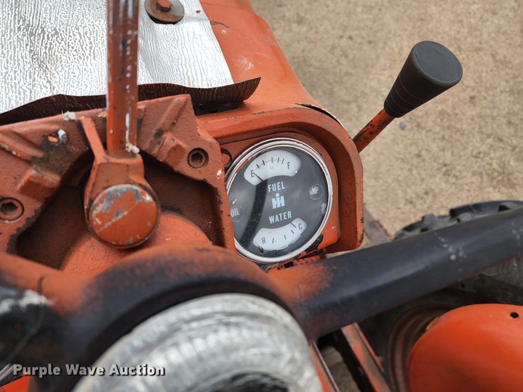 image for item GL9035 1970 International Farmall F 544  tractor