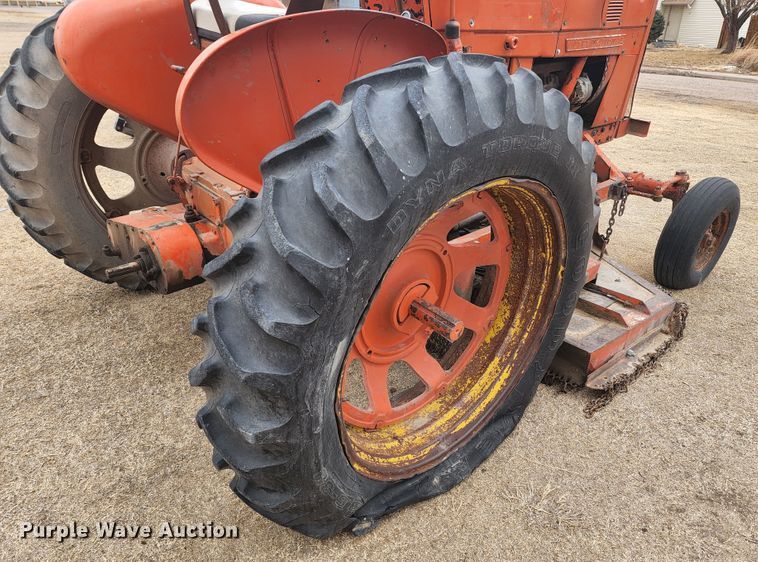 image for item GL9035 1970 International Farmall F 544  tractor