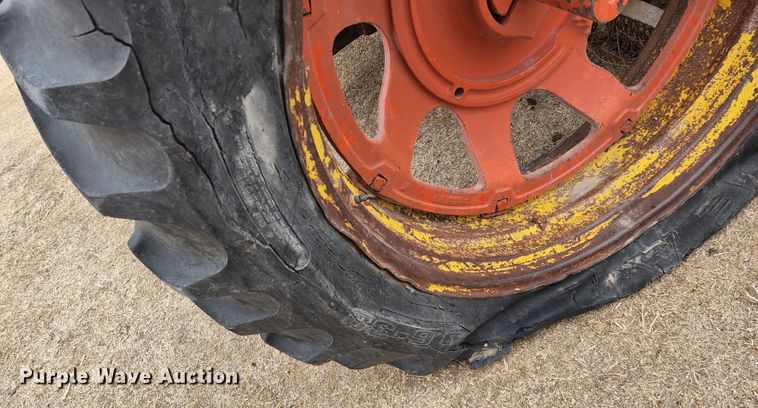 image for item GL9035 1970 International Farmall F 544  tractor