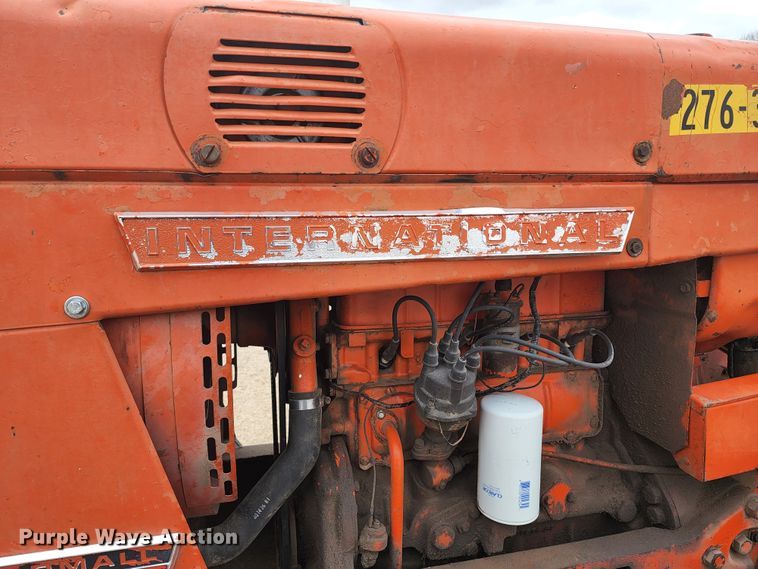 image for item GL9035 1970 International Farmall F 544  tractor