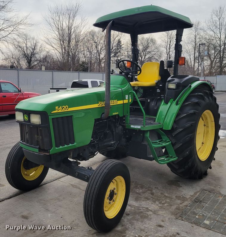 image for item HK9284 2002 John Deere 5420  tractor