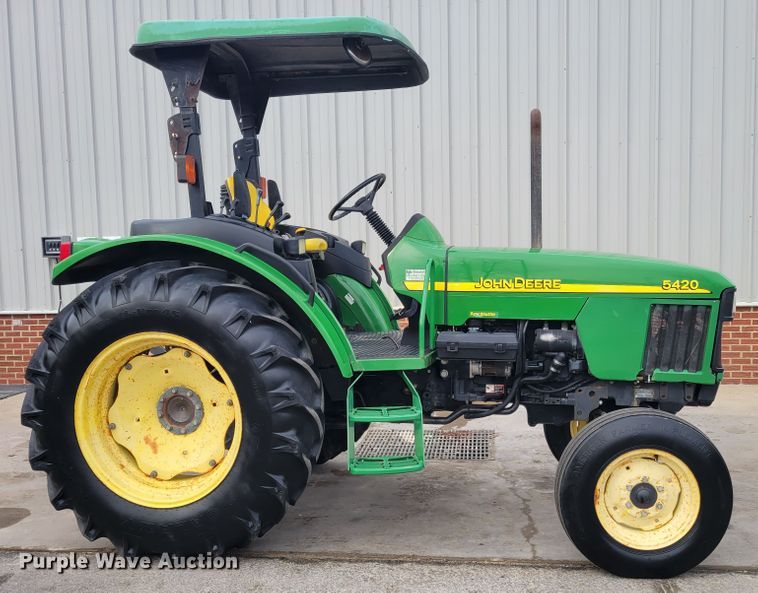 image for item HK9284 2002 John Deere 5420  tractor