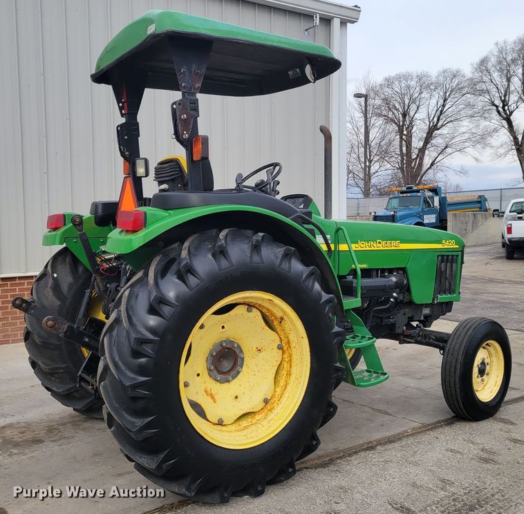 image for item HK9284 2002 John Deere 5420  tractor