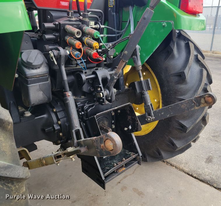 image for item HK9284 2002 John Deere 5420  tractor