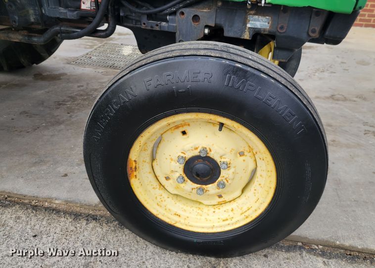 image for item HK9284 2002 John Deere 5420  tractor