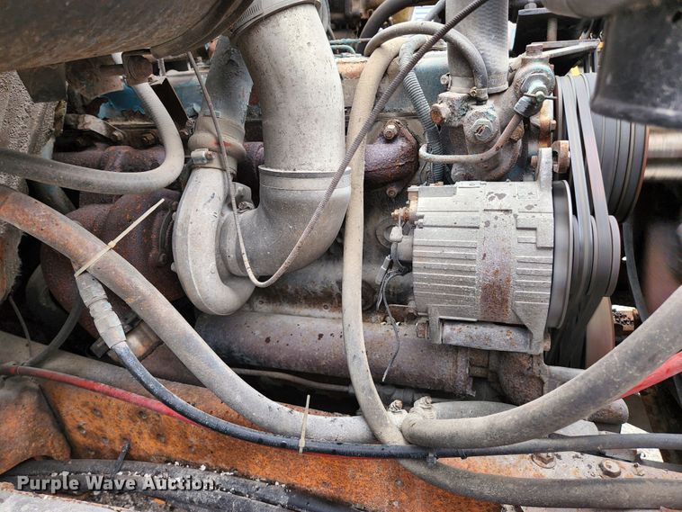 image for item HK9356 1982 International 1954  dump truck