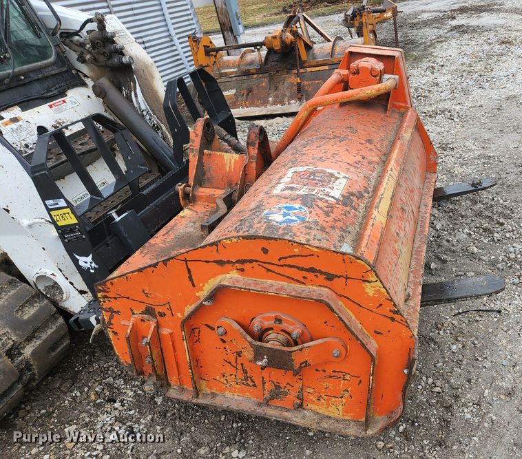 image for item HK9357 1986 John Deere 2350  tractor