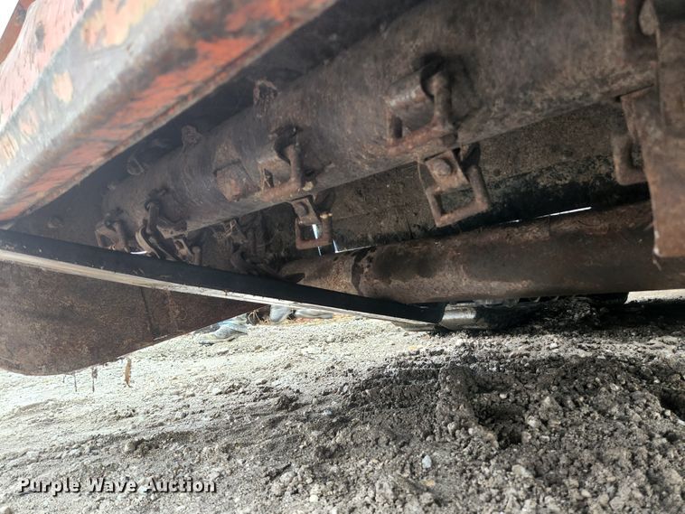 image for item HK9357 1986 John Deere 2350  tractor