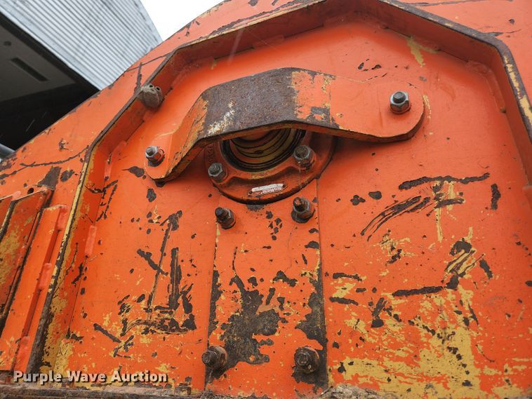 image for item HK9357 1986 John Deere 2350  tractor