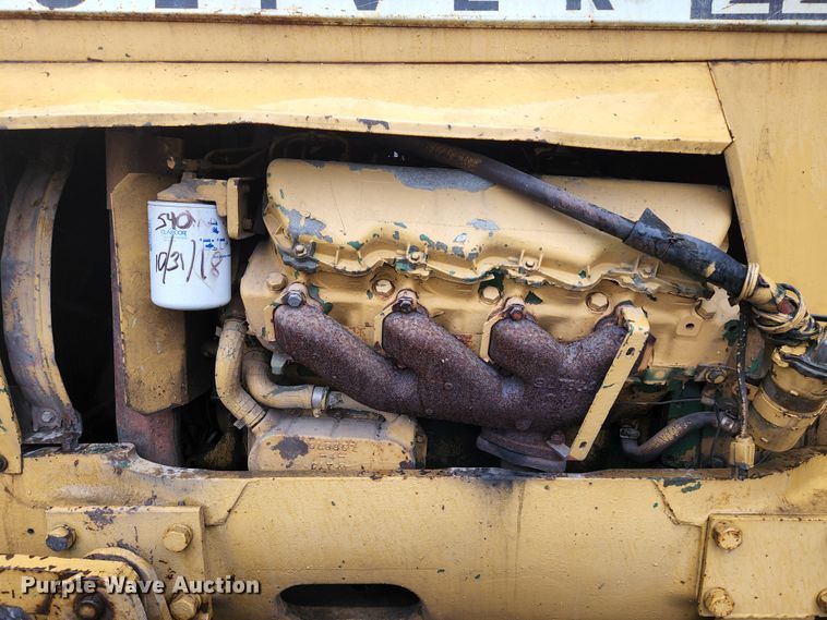 image for item HK9358 1973 Oliver 2255  MFWD tractor