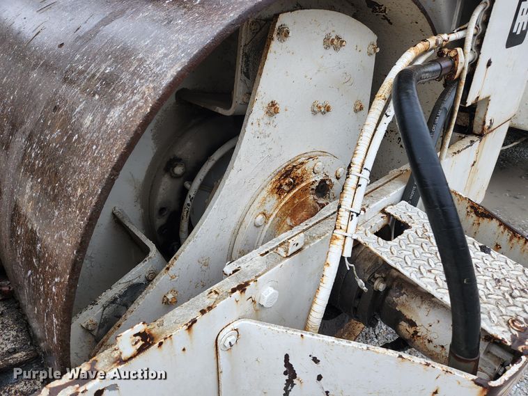 image for item HK9359 1984 Ingersoll Rand DA50  double drum vibratory roller