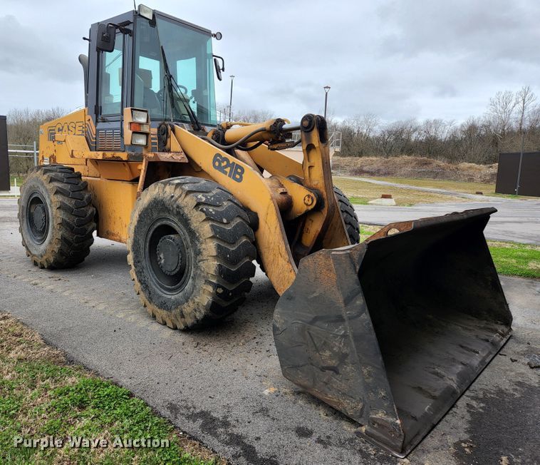 image for item HK9377 1999 Case 621B  wheel loader