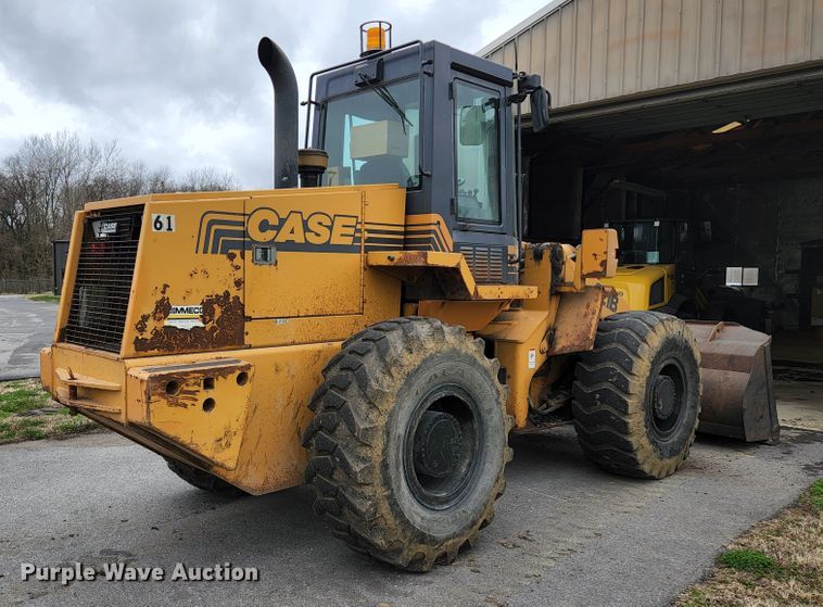image for item HK9377 1999 Case 621B  wheel loader