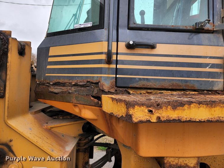 image for item HK9377 1999 Case 621B  wheel loader