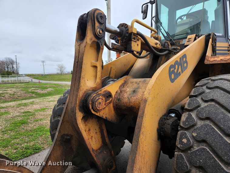 image for item HK9377 1999 Case 621B  wheel loader