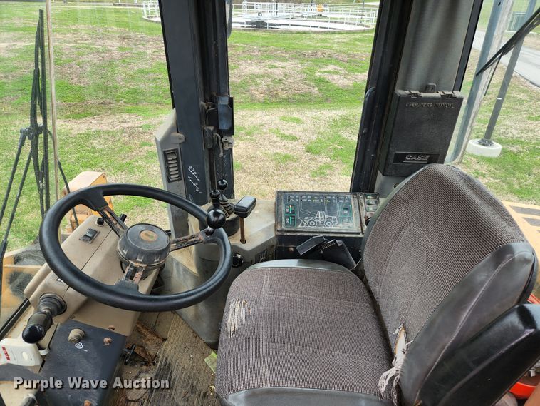 image for item HK9377 1999 Case 621B  wheel loader