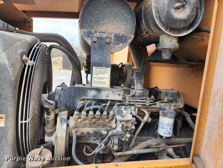 image for item HK9377 1999 Case 621B  wheel loader