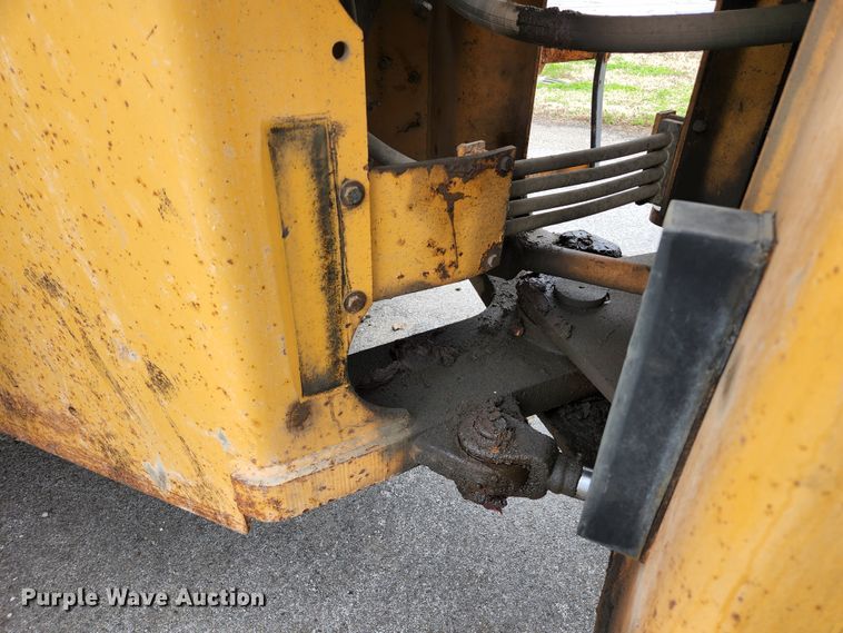 image for item HK9377 1999 Case 621B  wheel loader
